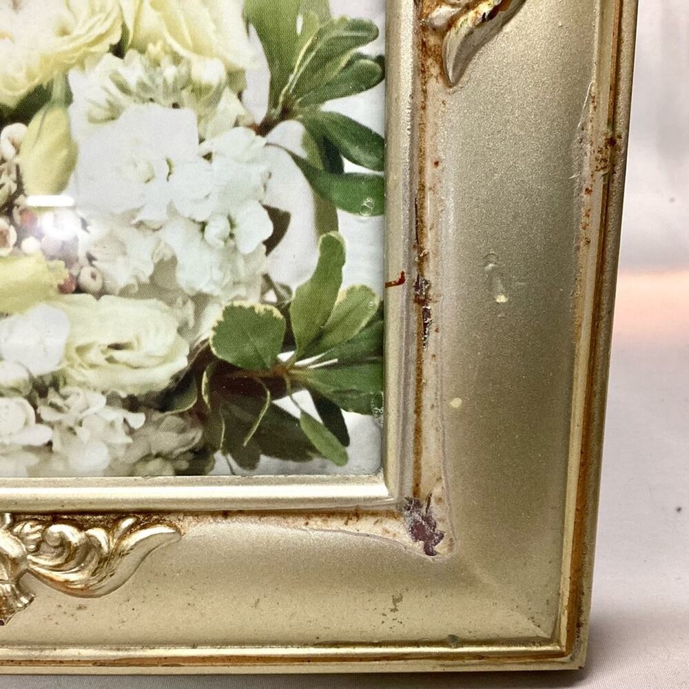 Gold Roses Photo Frame - Picture 3 of 5